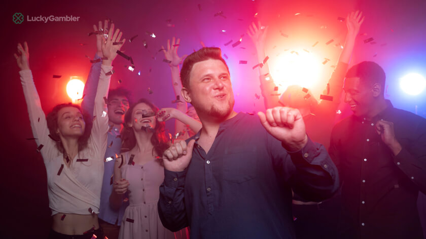 Photos of concerts in a casino, showing large crowds and lively atmospheres, illustrating how these events affect attendance